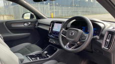 Volvo XC40 2.0 B4P Ultimate Dark 5dr Auto Petrol Estate